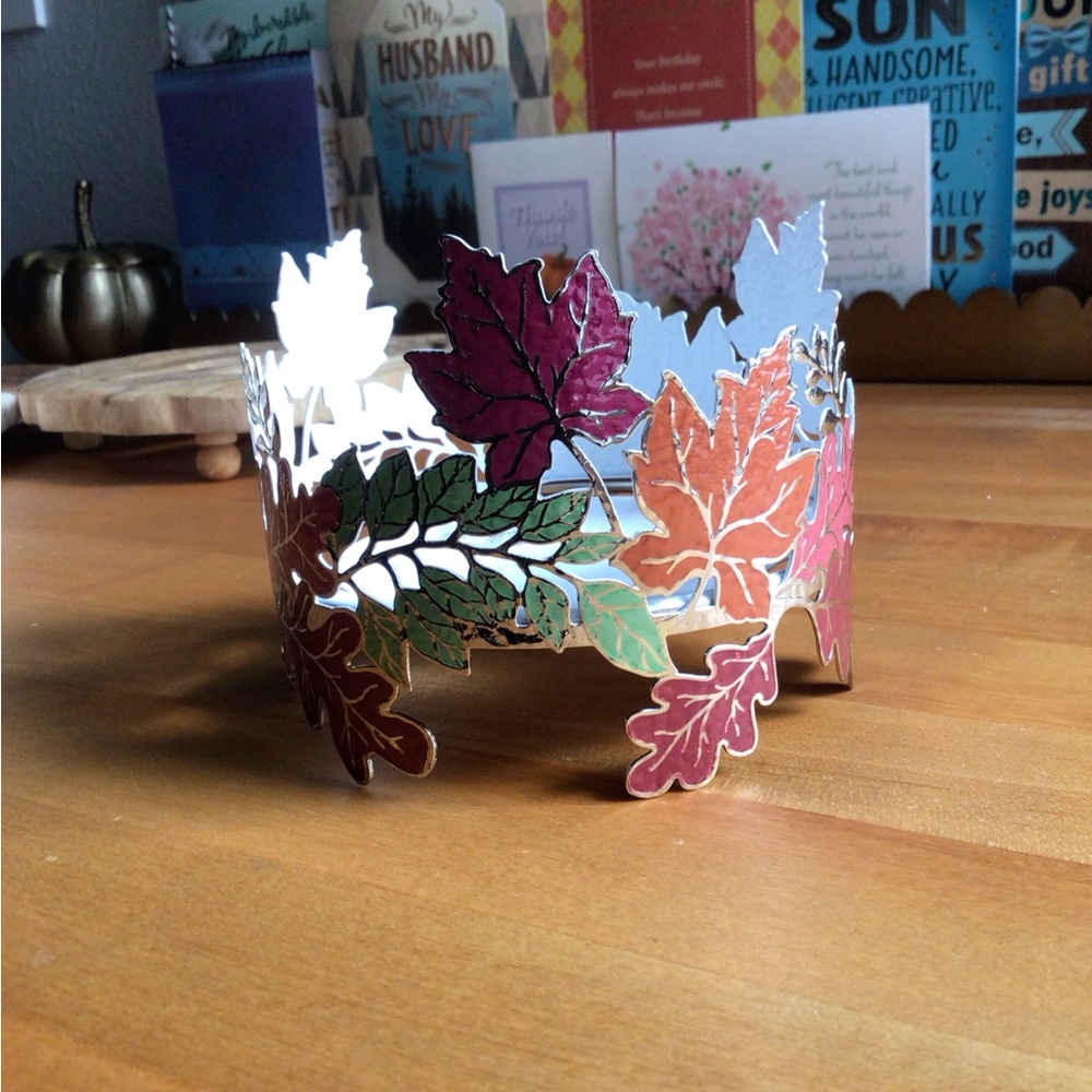 BATH & BODY WORKS AUTUMN 3 WICK CANDLE HOLDER - NWT - Picture 4 of 4